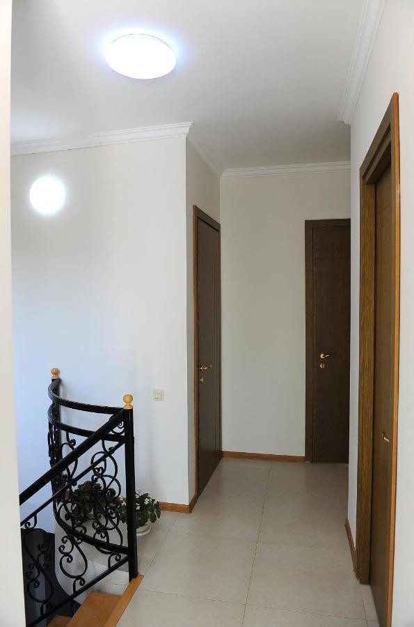 Janika Apartments Tbilisi Buitenkant foto