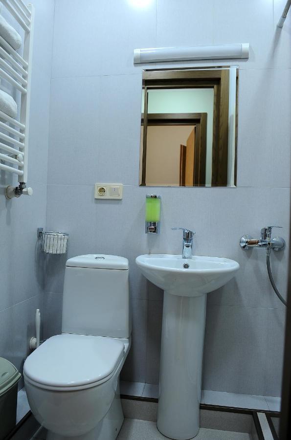 Janika Apartments Tbilisi Buitenkant foto