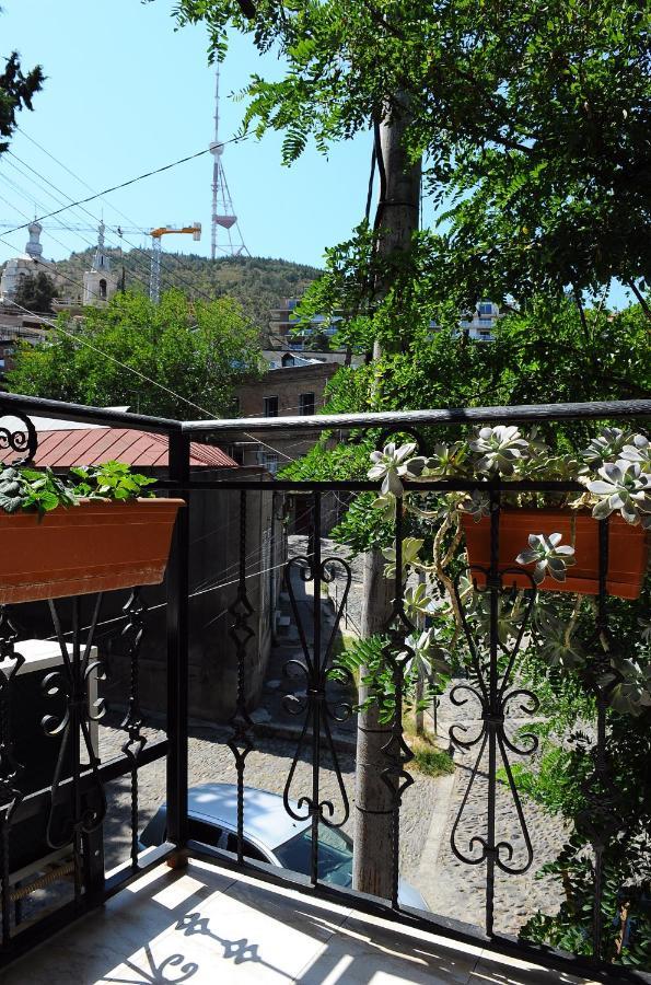 Janika Apartments Tbilisi Buitenkant foto