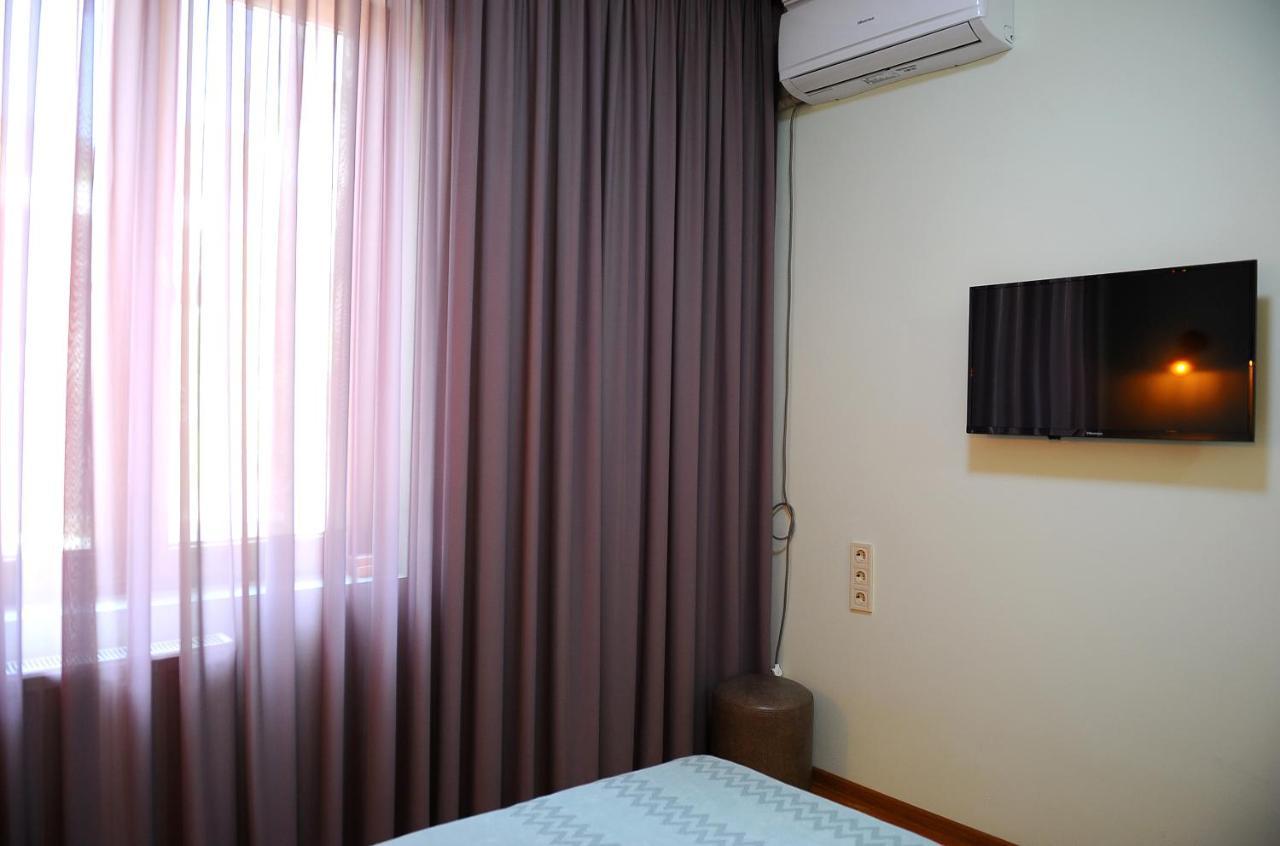 Janika Apartments Tbilisi Buitenkant foto